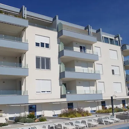 Znjanski Vidici Tonka * Split