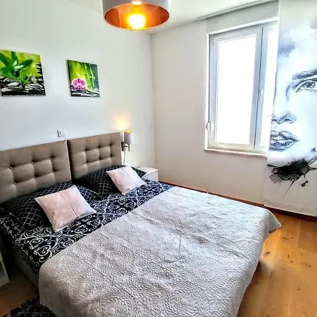 Lägenhet Znjanski Vidici Tonka